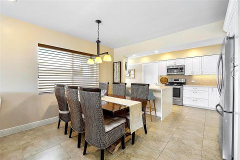 Casa en venta en Fort Lauderdale, Florida, 5 dormitorios, 222.97 m2 № 959670 - foto 28