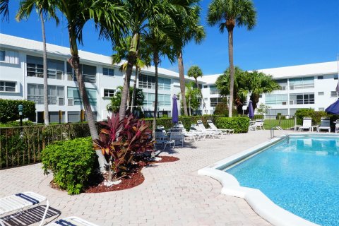 Condominio en venta en Pompano Beach, Florida, 2 dormitorios, 83.61 m2 № 1208585 - foto 9