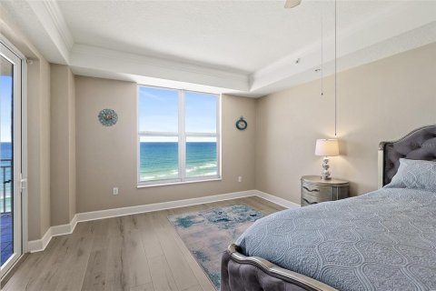 Condo in Daytona Beach Shores, Florida, 3 bedrooms  № 1346892 - photo 21