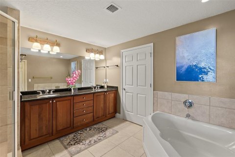 Condo in Daytona Beach Shores, Florida, 3 bedrooms  № 1346892 - photo 25