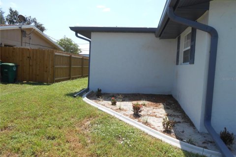 Villa ou maison à louer à Port Charlotte, Floride: 5 chambres, 199.83 m2 № 1346863 - photo 29