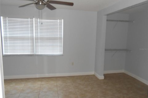 House in Port Charlotte, Florida 5 bedrooms, 199.83 sq.m. № 1346863 - photo 12