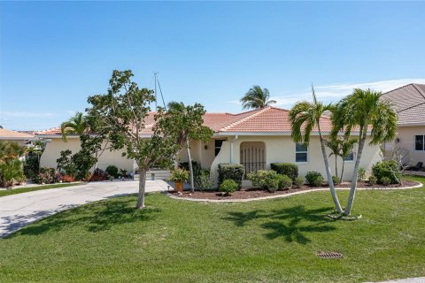 Casa en venta en Punta Gorda, Florida, 3 dormitorios, 196.02 m2 № 1089953 - foto 17