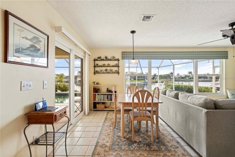 Villa ou maison à vendre à Punta Gorda, Floride: 3 chambres, 196.02 m2 № 1089953 - photo 28