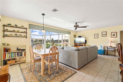 Villa ou maison à vendre à Punta Gorda, Floride: 3 chambres, 196.02 m2 № 1089953 - photo 29