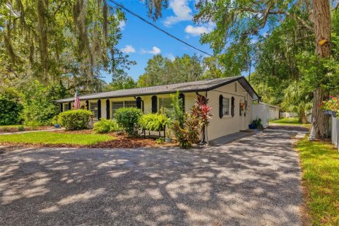 House in Hudson, Florida 5 bedrooms, 180.97 sq.m. № 1342817 - photo 2