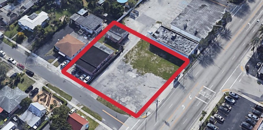 Commercial property in Dania Beach, Florida № 1235956