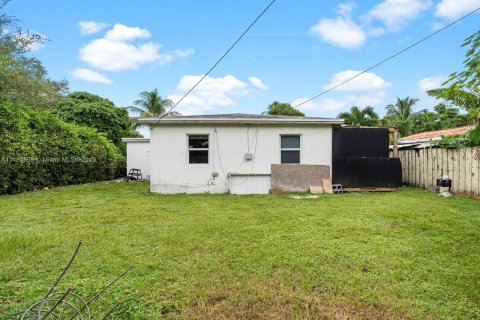Villa ou maison à vendre à North Miami Beach, Floride: 3 chambres, 86.96 m2 № 983149 - photo 18