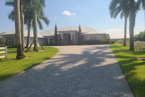 Villa ou maison à vendre à Wellington, Floride: 4 chambres, 356.74 m2 № 869366 - photo 4