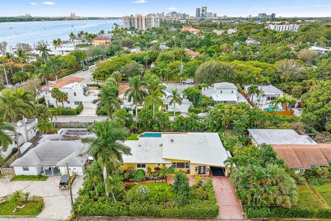 Villa ou maison à vendre à West Palm Beach, Floride: 3 chambres, 178.93 m2 № 869324 - photo 2