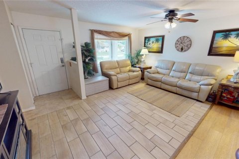 Villa ou maison à vendre à Punta Gorda, Floride: 2 chambres, 94.2 m2 № 1245387 - photo 2