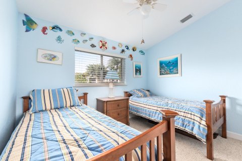 Condo in Hutchinson Island South, Florida, 3 bedrooms  № 1185259 - photo 18