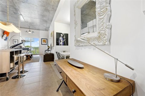 Condo in Miami Beach, Florida, 1 bedroom  № 1153741 - photo 10