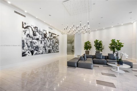 Condo in Miami Beach, Florida, 1 bedroom  № 1153741 - photo 11