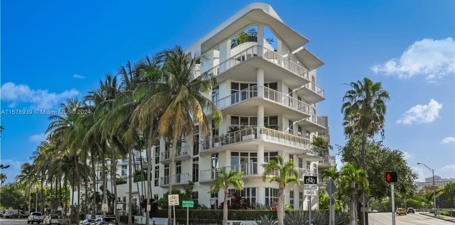 Condo in Miami Beach, Florida, 1 bedroom  № 1153741