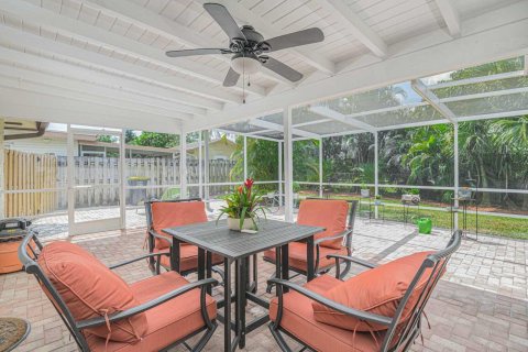 Villa ou maison à vendre à Stuart, Floride: 2 chambres, 145.02 m2 № 1188460 - photo 1