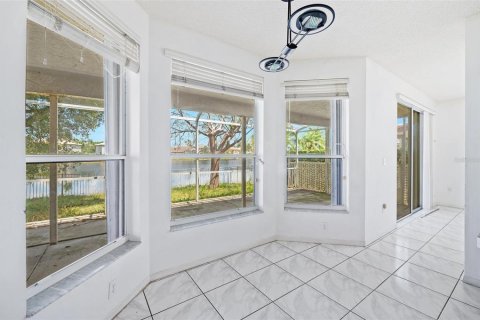Villa ou maison à vendre à Miramar, Floride: 4 chambres, 273.13 m2 № 1204114 - photo 12