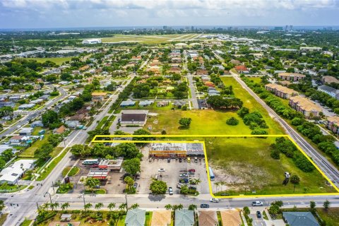 Propiedad comercial en venta en Pompano Beach, Florida № 1351794 - foto 1