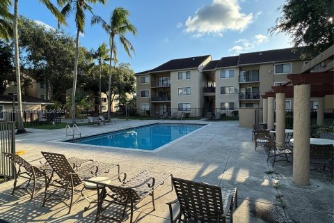 Copropriété à vendre à Coral Springs, Floride: 2 chambres, 91.6 m2 № 1352234 - photo 10