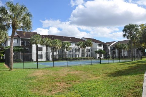 Copropriété à vendre à Coral Springs, Floride: 2 chambres, 91.6 m2 № 1352234 - photo 6