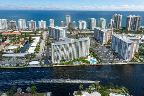 Copropriété à vendre à Fort Lauderdale, Floride: 1 chambre, 74.32 m2 № 1217653 - photo 1