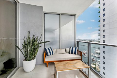 Condominio en venta en Miami, Florida, 1 dormitorio, 82.5 m2 № 1384087 - foto 24