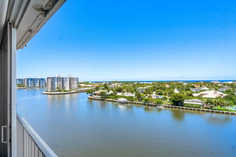 Condo in Delray Beach, Florida, 2 bedrooms  № 1182087 - photo 14