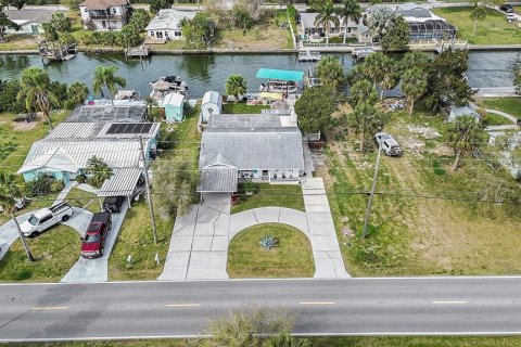 Villa ou maison à vendre à Hudson, Floride: 3 chambres, 141.95 m2 № 1300047 - photo 3