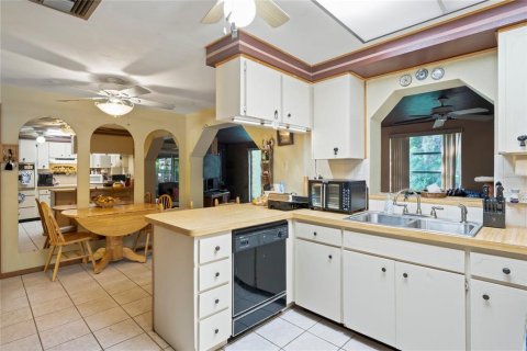 Villa ou maison à vendre à Port Richey, Floride: 2 chambres, 114.64 m2 № 1279303 - photo 7