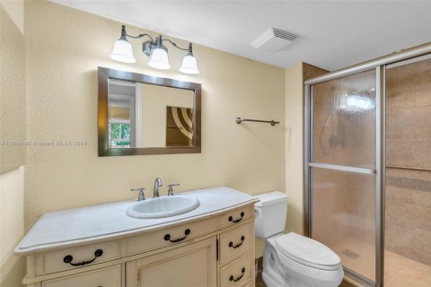 Condo in Deerfield Beach, Florida, 2 bedrooms  № 1354536 - photo 29