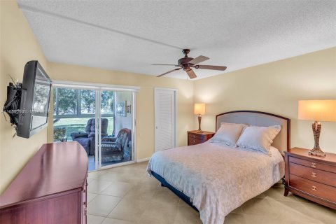 Condo in Deerfield Beach, Florida, 2 bedrooms  № 1354536 - photo 22