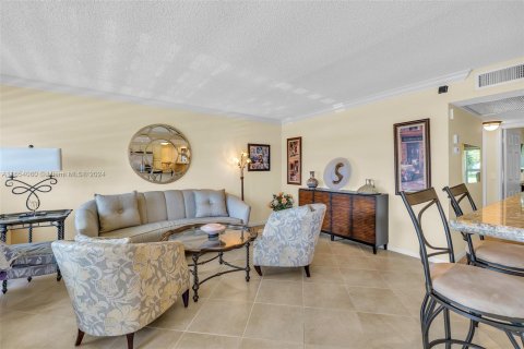 Condo in Deerfield Beach, Florida, 2 bedrooms  № 1354536 - photo 19