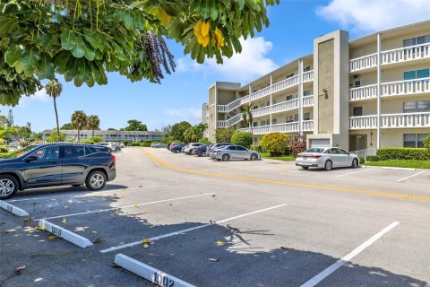 Condo in Deerfield Beach, Florida, 2 bedrooms  № 1354536 - photo 8