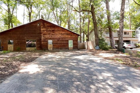 Duplex in Gainesville, Florida 3 bedrooms, 127.28 sq.m. № 1166996 - photo 1