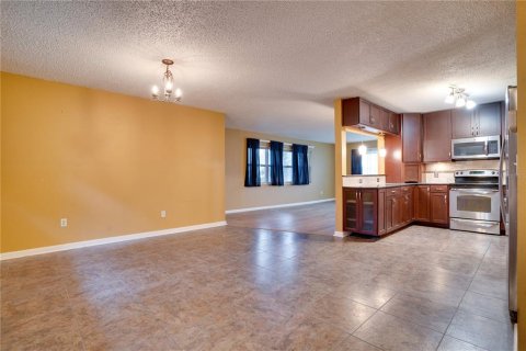 Casa en venta en Clearwater, Florida, 3 dormitorios, 181.72 m2 № 1349933 - foto 4