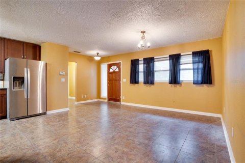 Casa en venta en Clearwater, Florida, 3 dormitorios, 181.72 m2 № 1349933 - foto 3