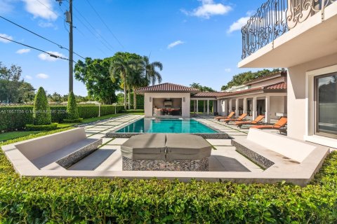 Casa en venta en Coral Gables, Florida, 6 dormitorios, 651.06 m2 № 1377117 - foto 22