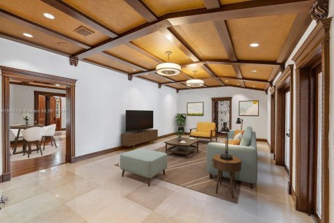 House in Coral Gables, Florida 6 bedrooms, 651.06 sq.m. № 1377117 - photo 8