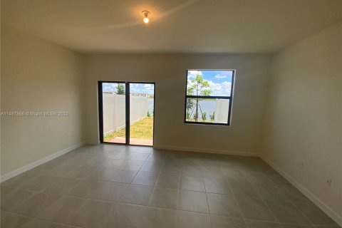 Townhouse in Hialeah, Florida 3 bedrooms, 143.07 sq.m. № 889772 - photo 7