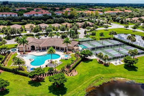 Villa ou maison à louer à Bradenton, Floride: 3 chambres, 153.2 m2 № 1350775 - photo 3