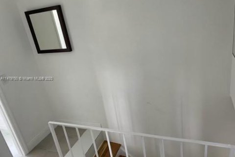 Copropriété à vendre à Miami, Floride: 2 chambres, 74.14 m2 № 822483 - photo 11