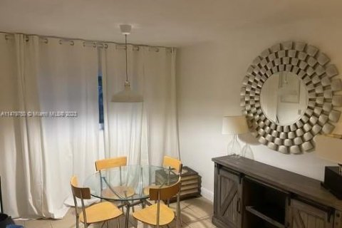 Condominio en venta en Miami, Florida, 2 dormitorios, 74.14 m2 № 822483 - foto 18