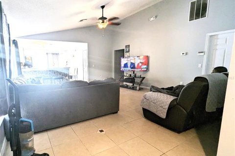 Casa en venta en Davenport, Florida, 4 dormitorios, 141.58 m2 № 1138378 - foto 7