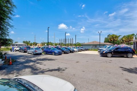 Propiedad comercial en venta en Port Charlotte, Florida, 147.16 m2 № 621928 - foto 9