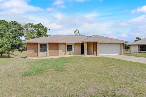 Villa ou maison à vendre à Kissimmee, Floride: 4 chambres, 158.58 m2 № 1304469 - photo 1