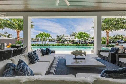 Villa ou maison à vendre à Lighthouse Point, Floride: 6 chambres, 586.96 m2 № 712471 - photo 23