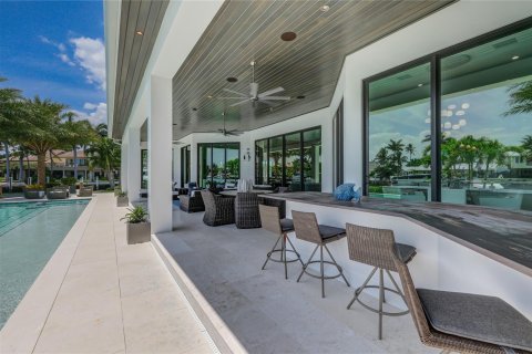 Villa ou maison à vendre à Lighthouse Point, Floride: 6 chambres, 586.96 m2 № 712471 - photo 19
