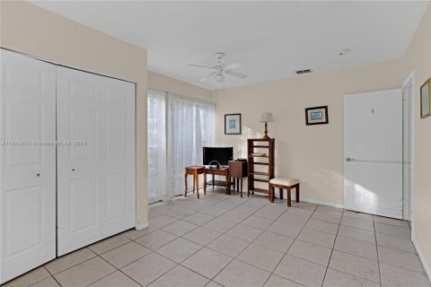 Купить виллу или дом в Пальметто-Бей, Флорида 6 спален, 246.38м2, № 963530 - фото 27