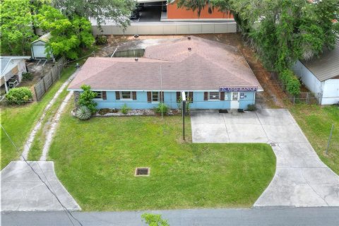 Commercial property in Lakeland, Florida 225.94 sq.m. № 1108633 - photo 2