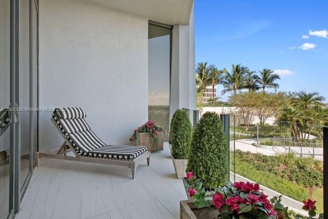 Condominio en alquiler en Miami, Florida, 2 dormitorios, 182.74 m2 № 891719 - foto 13